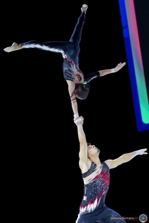 apertura   acro sfe06225 simone ferraro ph